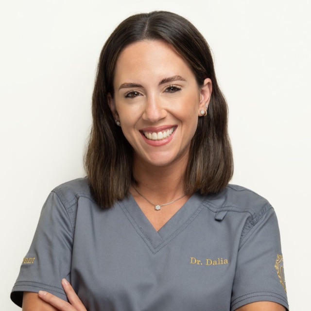 Portrait de Dr Dalia Fleihan, dentiste à Palm Jumeirah