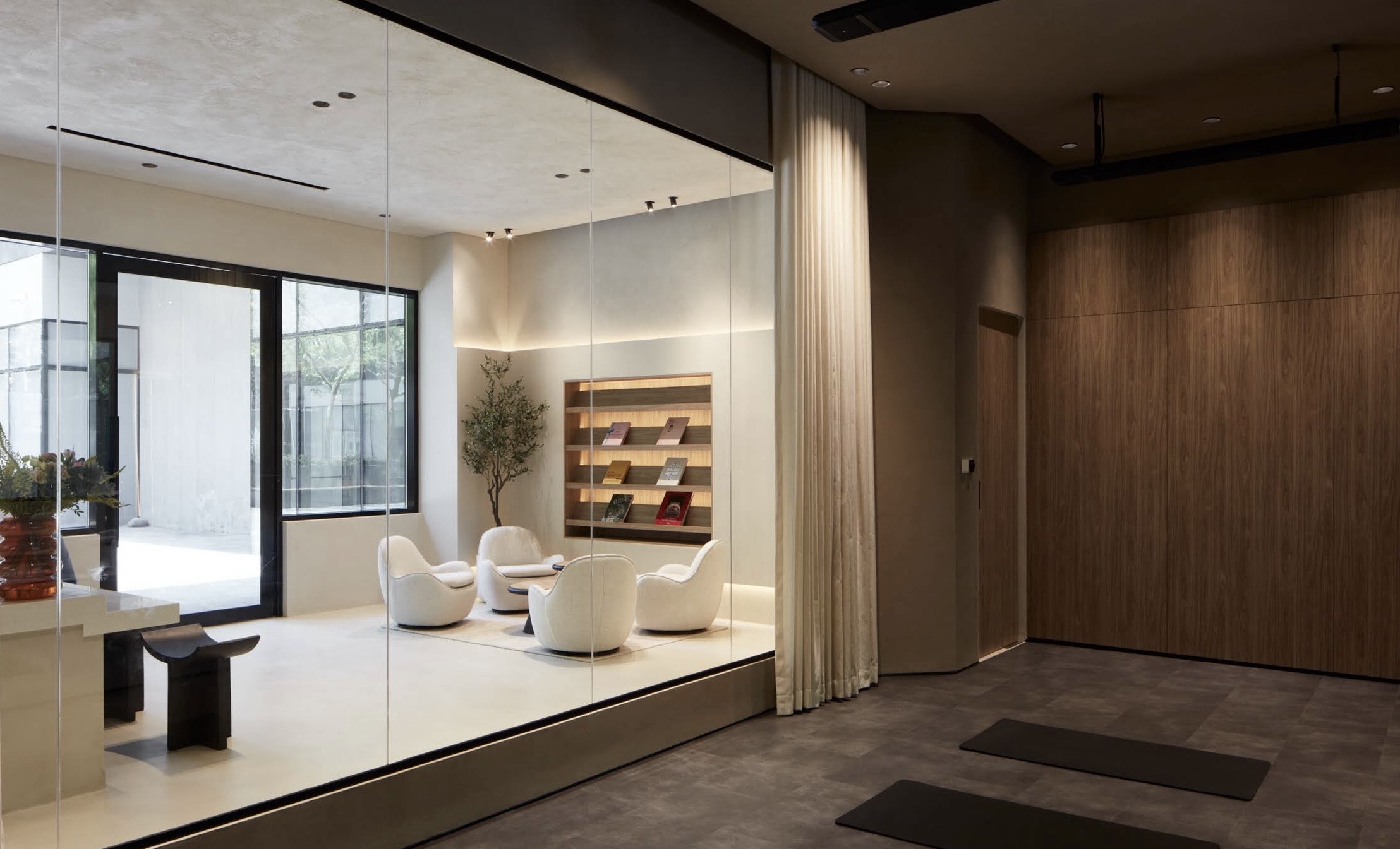 PHYCLUB — Al Wasl, photo 2